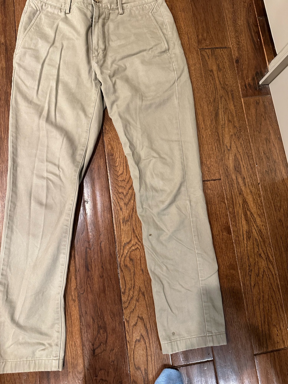 O.N.S Khaki Chino Pants – 32x30 – Modern NYC Minimalist Style